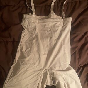 Women's Cream/nude Shapewear Bodysuit